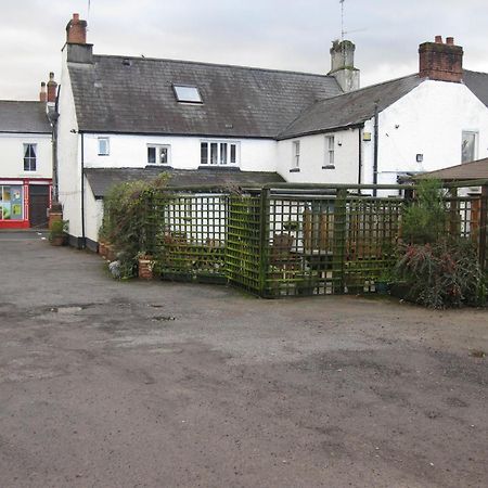 The Crosskeys Inn Usk Buitenkant foto